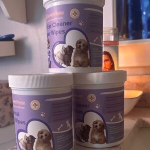 Purple Pet Ear Cleaner Wipes cat and dogs